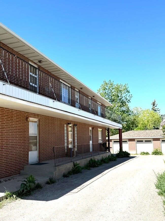 Building Photo - 22 S Montana Ave