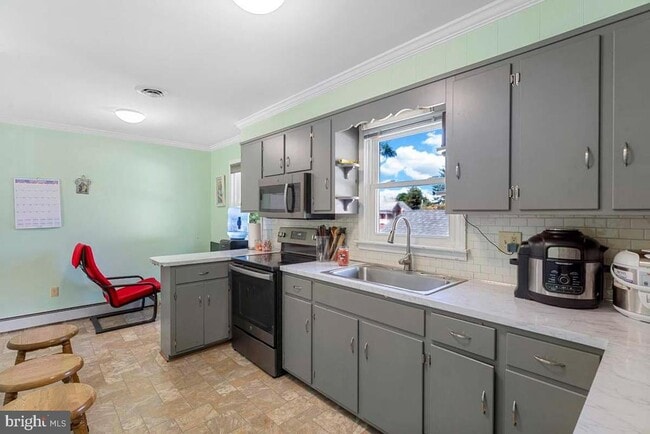 Building Photo - 54 W Henrietta St