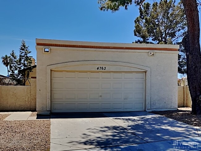 Building Photo - 4763 W Menadota Dr