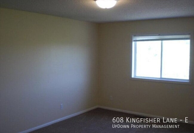 Building Photo - 608 Kingfisher Ln