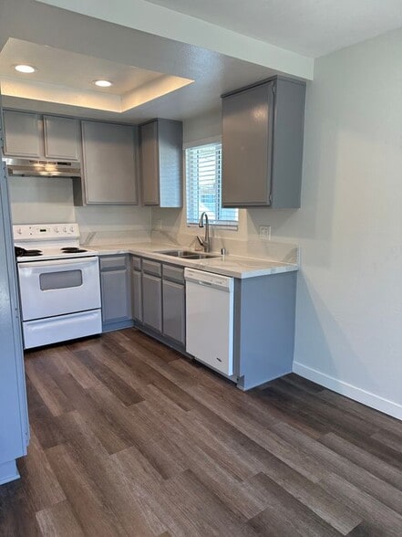 Building Photo - 5238 Hayter Ave