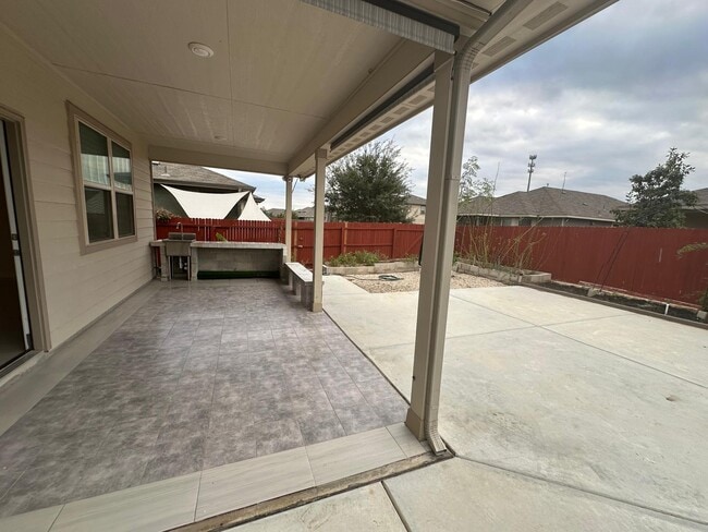 Building Photo - 2430 Castello Wy