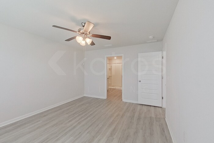 Building Photo - 127 Swallowtail Ln