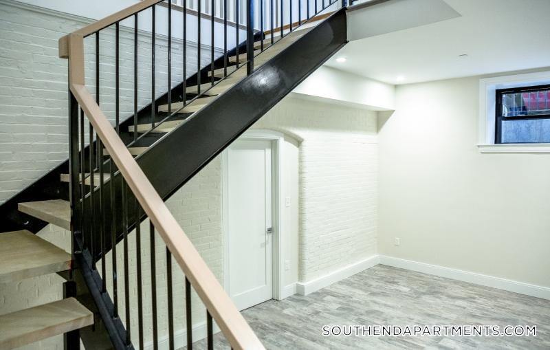 Building Photo - 11 Newcomb St