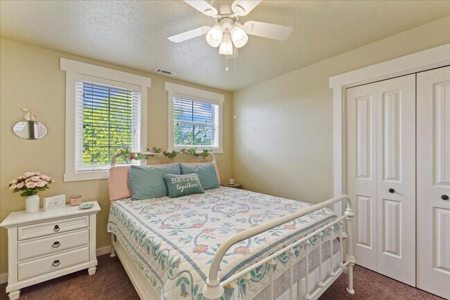 Building Photo - 3-Bedroom Craftsman-Style Home