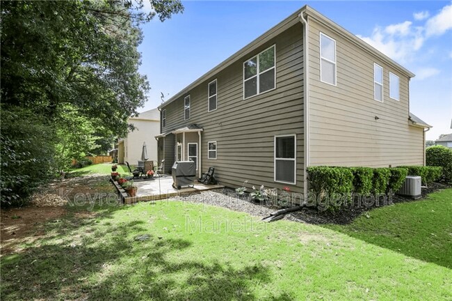 Building Photo - 611 Crosswinds Cir