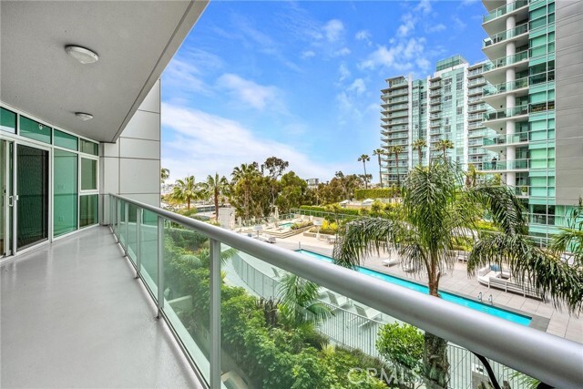 Building Photo - 13600 Marina Pointe Dr