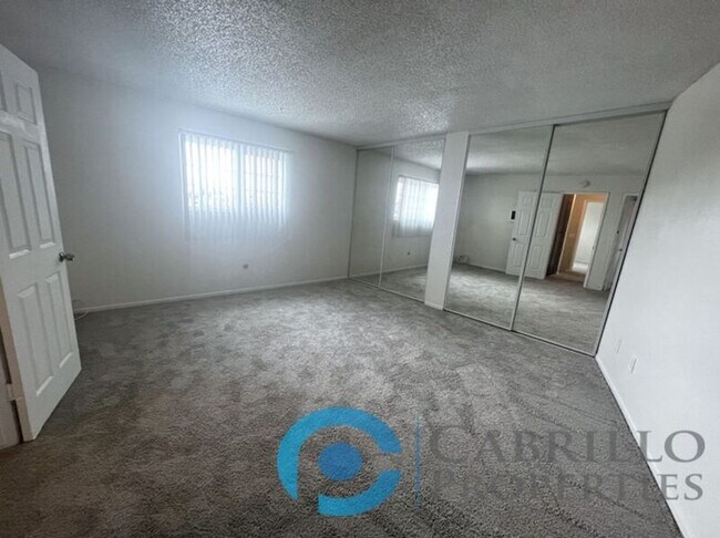 Building Photo - 8200 Lemon Grove Way