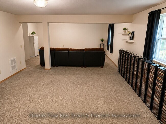 Building Photo - Spacious Home with Mountain Views & Finished Basement