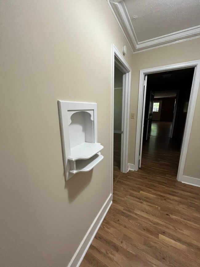 Building Photo - 148 Hwy 30 E