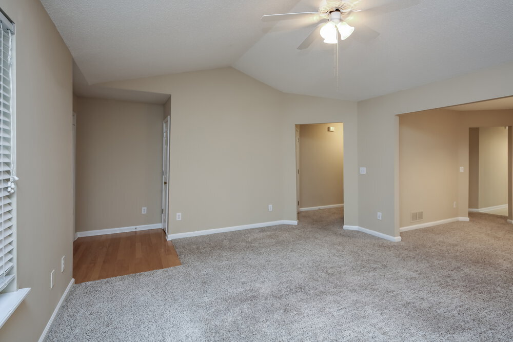 Building Photo - 3985 Vail Cir