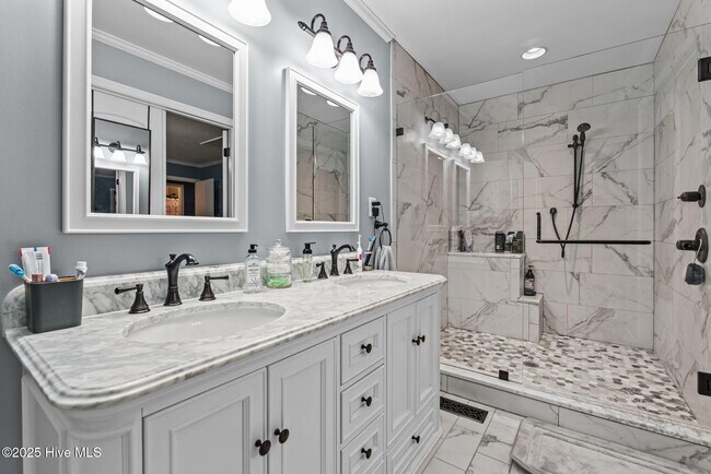 Building Photo - 769 Dayflower Ct
