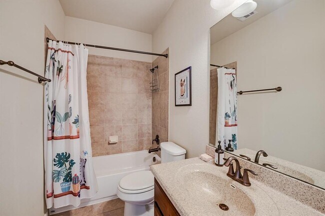 Building Photo - 18120 Lipan Apache Cove