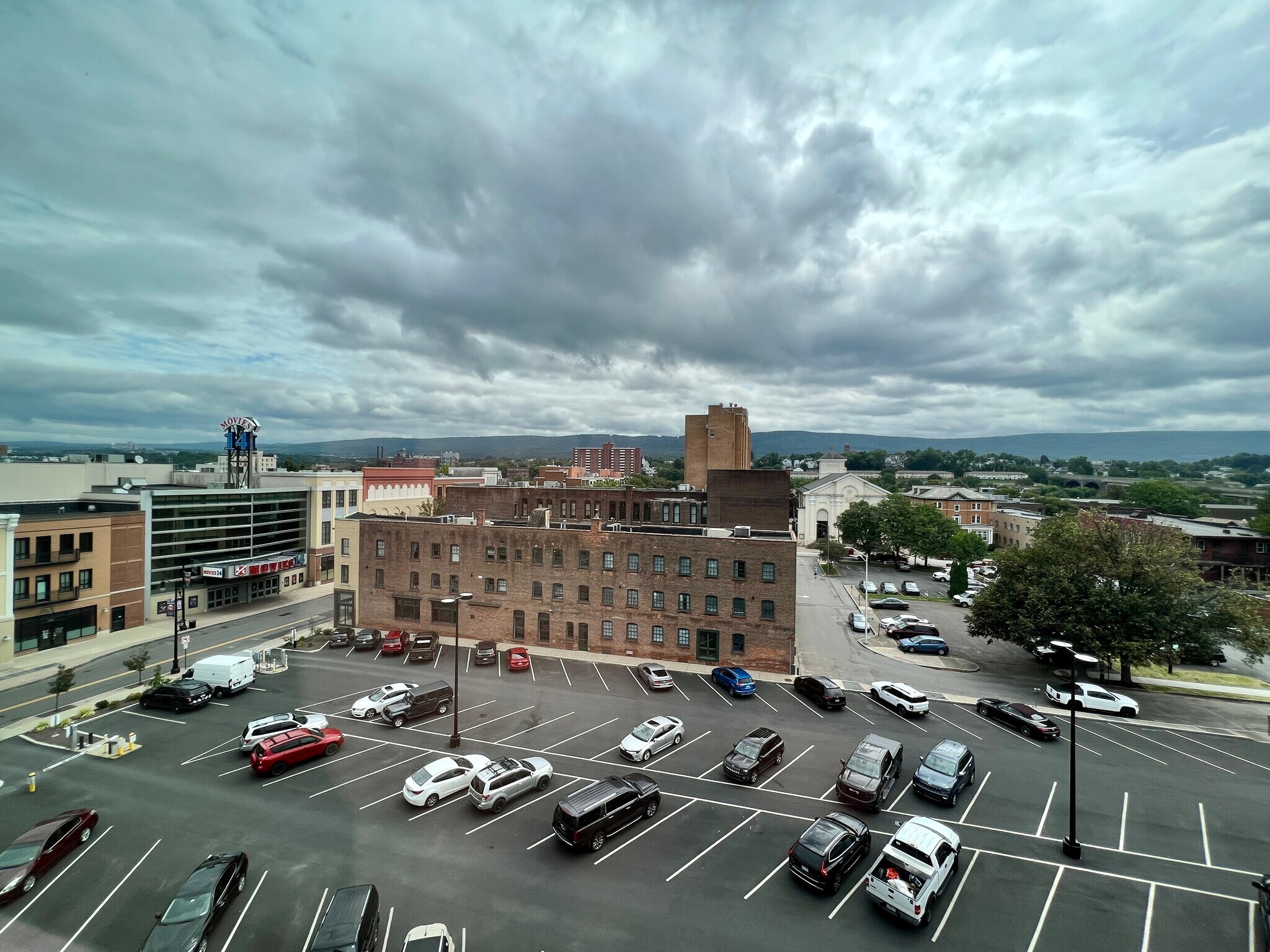 Building Photo - 92 S Main St