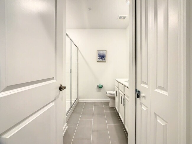 Building Photo - 8883 Cabot Cliffs Dr