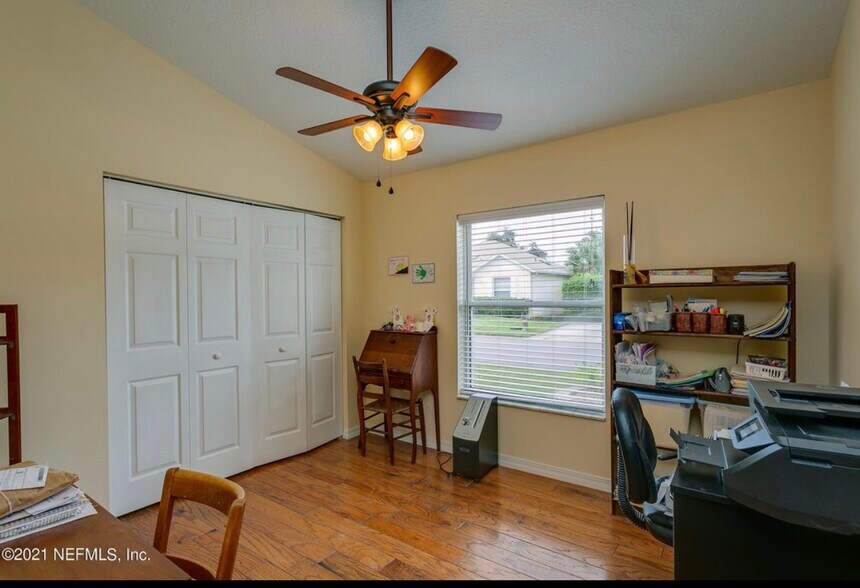 Building Photo - 453 Island View Cir