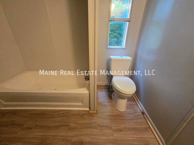 Building Photo - 58 Sweet Fern Dr