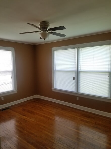 Main Bedroom - 1908 Nelle St
