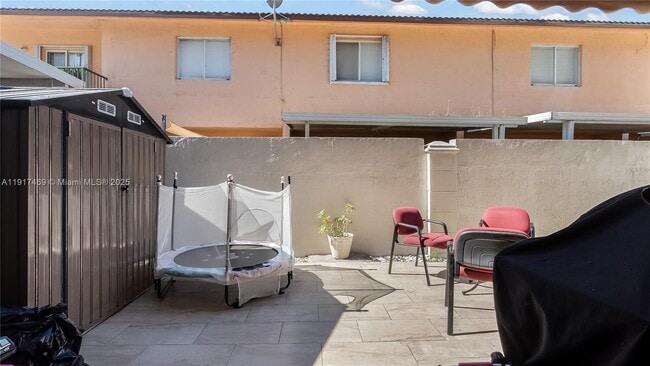 Building Photo - 8390 NW 103rd St