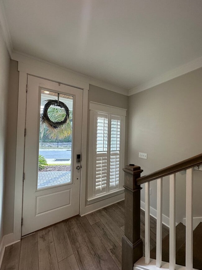 Building Photo - Gorgeous newer 2-Story, 4 bedroom Home in South Walton County