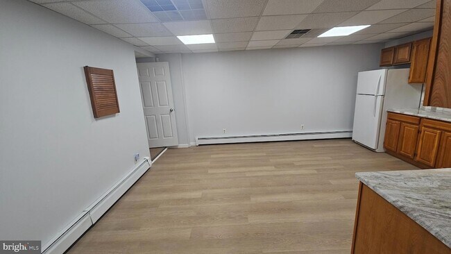 Building Photo - 117 S Warren St