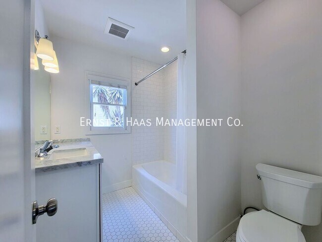 Building Photo - 2227 Camden Ave