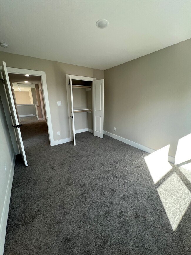 Building Photo - 20027 Venetto St