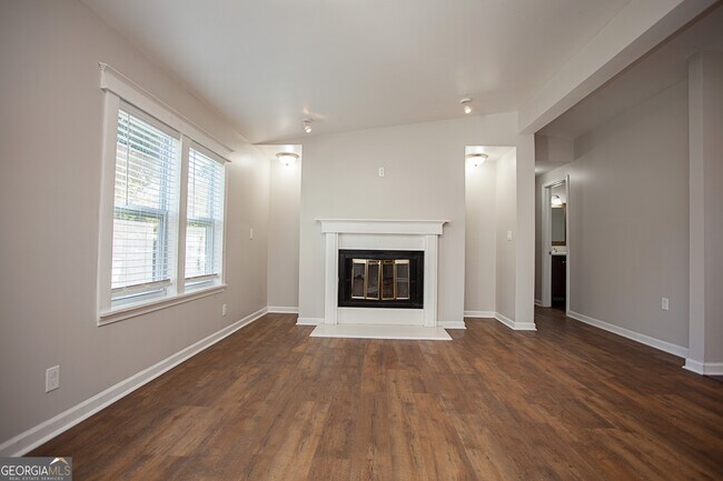 Building Photo - 1801 Marie Way