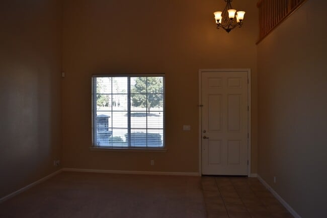 Building Photo - 11079 Malibu Ave