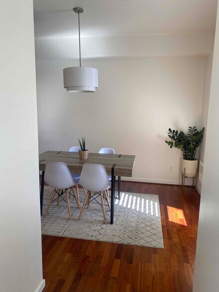 Building Photo - 12062 Minor Way