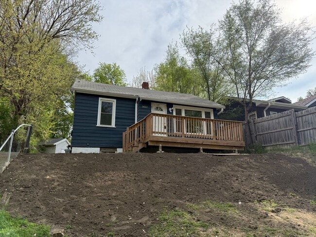 Primary Photo - 2 Bedroom 1 Bathroom House