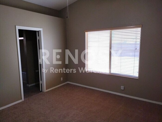 Building Photo - Self-Tour with Rently! Beautiful 3BR + Den Home in Parkwood Ranch!