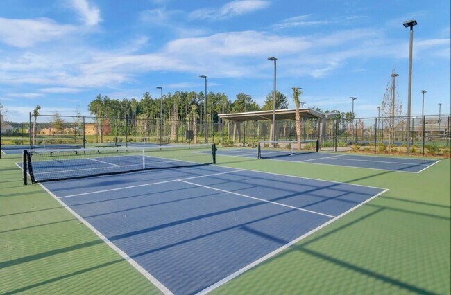 Building Photo - 313 Oak Bend St