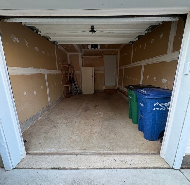 Building Photo - 305 Mt Royal Ave