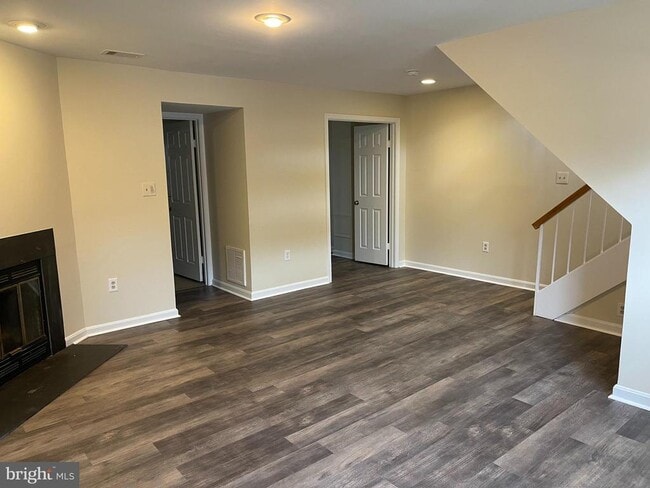 Building Photo - 1619 Howard Chapel Ct