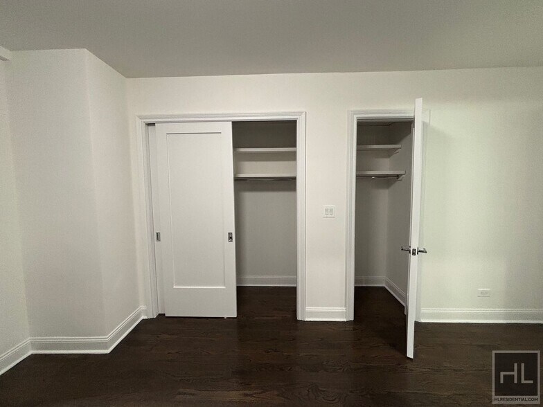 Building Photo - FIFTH AVENUE