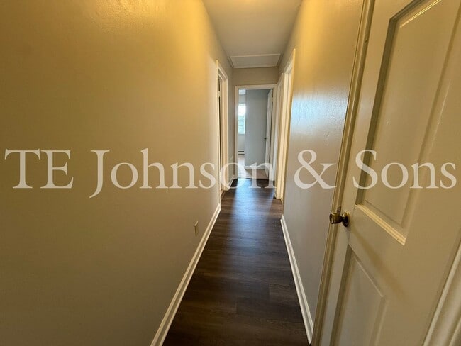 Building Photo - 2722 Winslow Ln