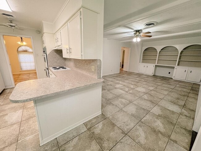 Building Photo - 504 Berkshire Ln