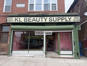 Building Photo - 642-648 Park St-642