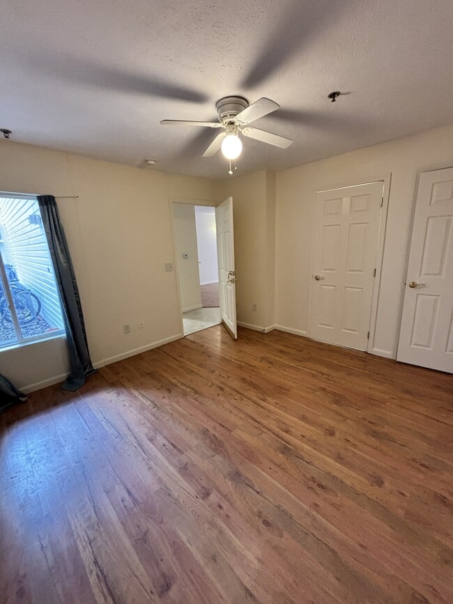 Building Photo - 1101 University Commons Dr