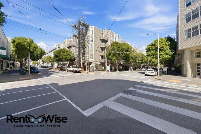 Building Photo - 2060 Sutter St