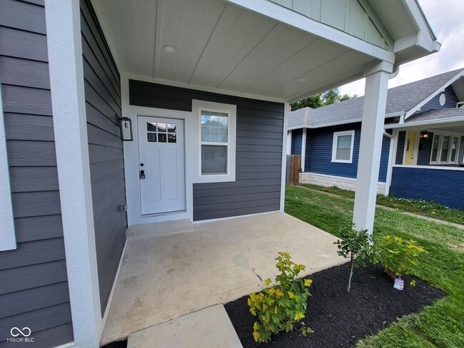 Building Photo - 822 N Gray St