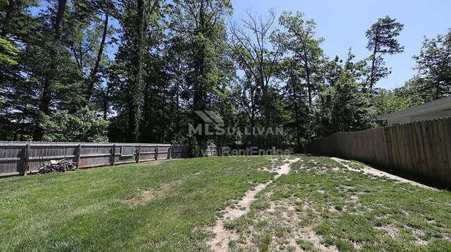 Building Photo - 1724 Arrowhead Dr