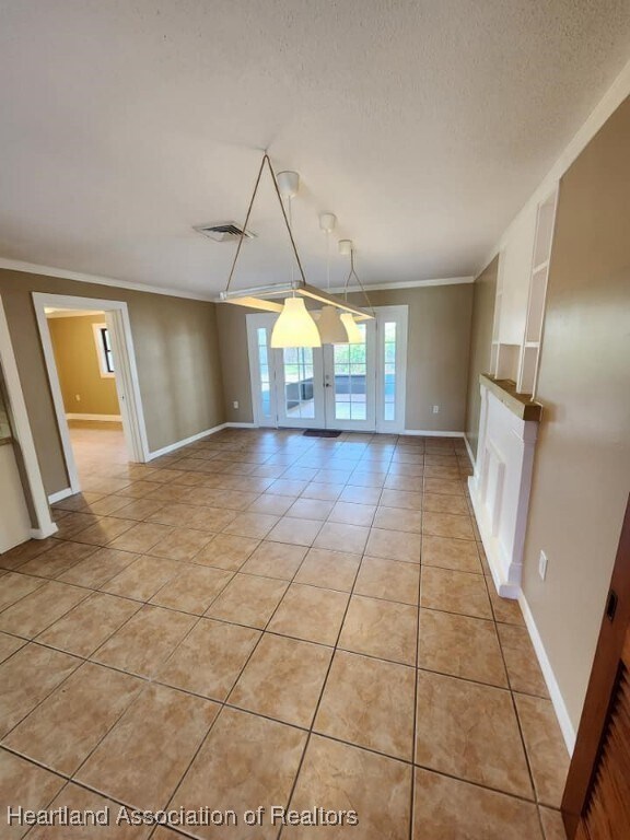 Building Photo - 2636 Queenswood Dr