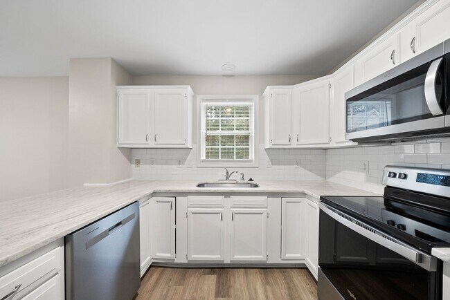 Building Photo - 201 Tonylee Ct