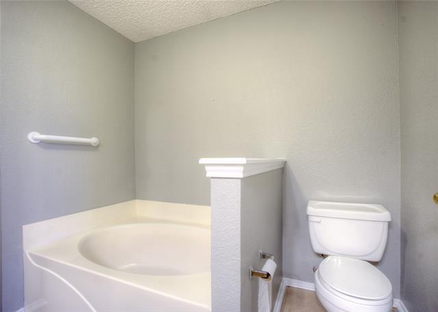Building Photo - 5733 Vandalia Trail