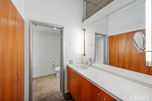 Building Photo - 1855 Industrial St