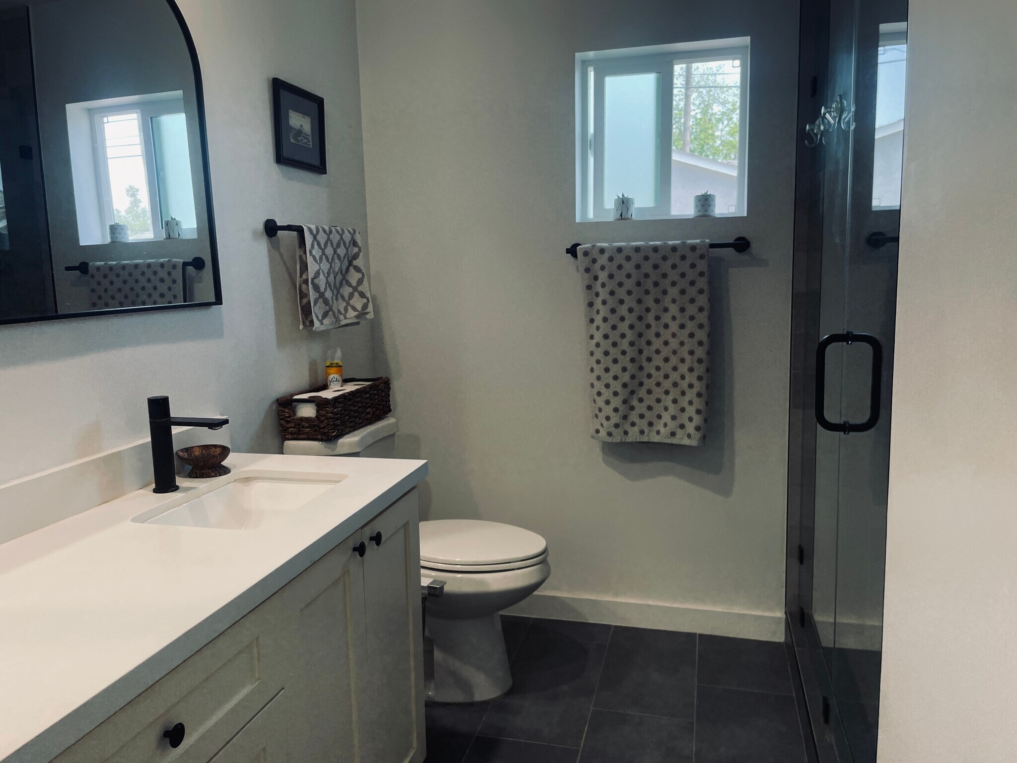 Building Photo - 5323 Templeton St