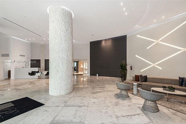 Building Photo - 3300 NE 192 St