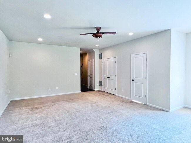 Building Photo - 37 Rapidan Dr